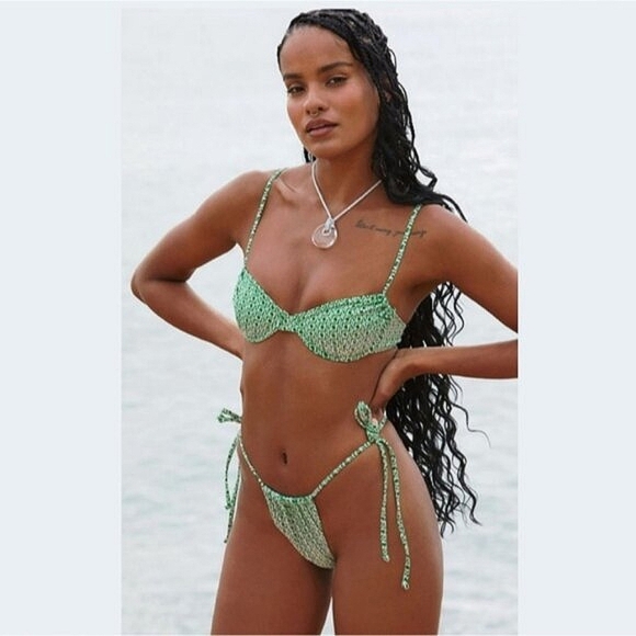 PACSUN Green "Darla" Retro Style Curtain Tie Side Bikini Bottom NWT - Picture 1 of 10